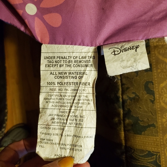 Disney princess twin comforter - Picture 3 of 4